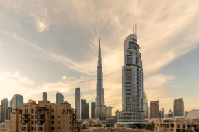 Full Burj Khalifa Views / 5 min walk from Dubai Mall / Designer Choice / 6 people / New Building